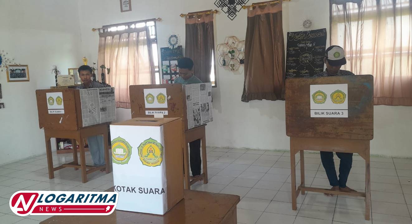 Jelang Pemilu 2024, SMPIT Logaritma gelar Pemilihan Ketua OSDT Jelang Pemilu 2024, SMPIT Logaritma gelar Pemilihan Ketua OSDT