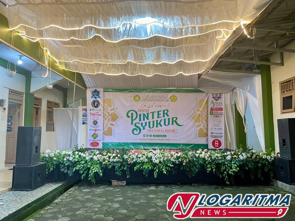 Mengintip Persiapan Panggung Malam Gelaran Muhadhoroh Kubro Pondok Pesantren Daaruth Thoyyibah – SMPIT Logaritma Mengintip Persiapan Panggung Malam Gelaran Muhadhoroh Kubro Pondok Pesantren Daaruth Thoyyibah – SMPIT Logaritma
