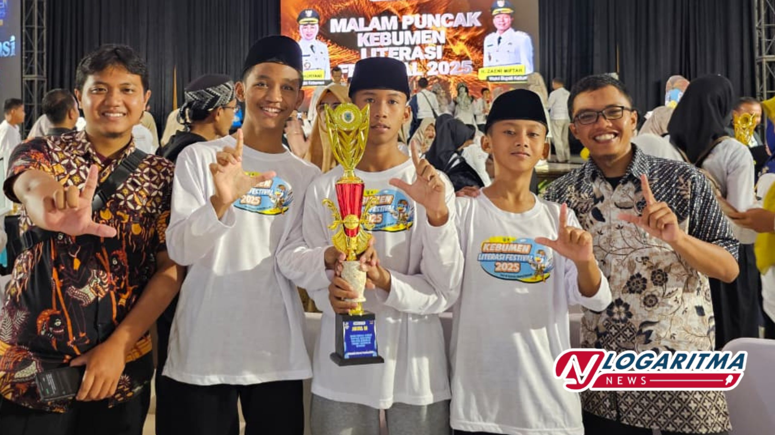 Santri SMPIT Logaritma Tembus 3 Besar LCC Geopark Kebumen, Taklukkan 31 Sekolah Santri SMPIT Logaritma Tembus 3 Besar LCC Geopark Kebumen, Taklukkan 31 Sekolah