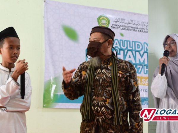 Dua Santri SMPIT Logaritma Karanganyar Tampil Berani di Peringatan Maulid Nabi 1447 H