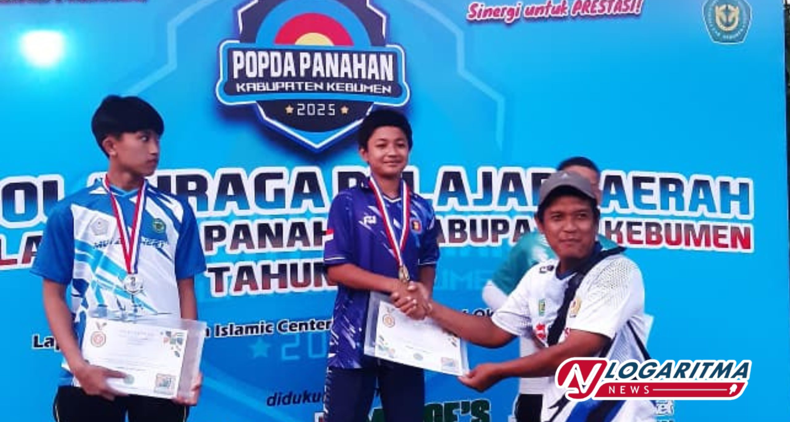 Azzaky Nikolas Aly Tamam, Siswa SMPIT Logaritma Karanganyar Raih Juara 1 POPDA Panahan Kabupaten 2025 Azzaky Nikolas Aly Tamam, Siswa SMPIT Logaritma Karanganyar Raih Juara 1 POPDA Panahan Kabupaten 2025